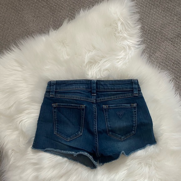 Guess Jean shorts - Picture 2 of 2